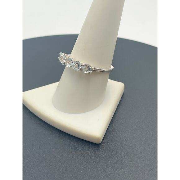 925 Sterling Silver Round Light Blue Spinel 4mm Gemstone Ring Sz 9.25 - Picture 2 of 8